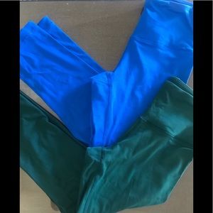 2 pairs of 90 degree capris